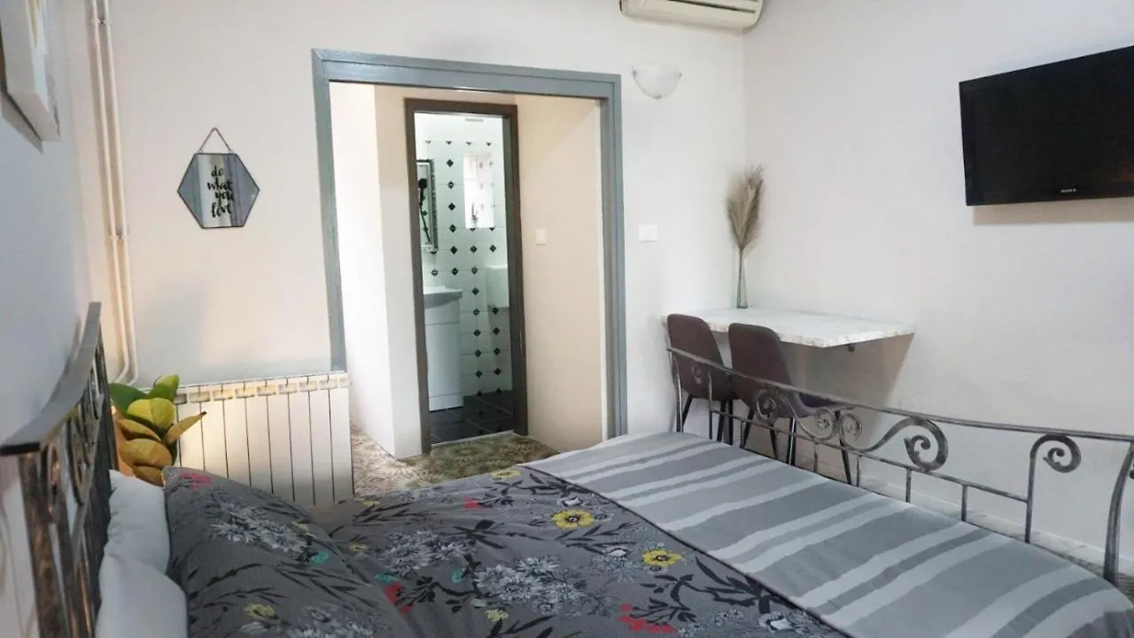 Apartments Gardens Rovinj 0*,  Croatia